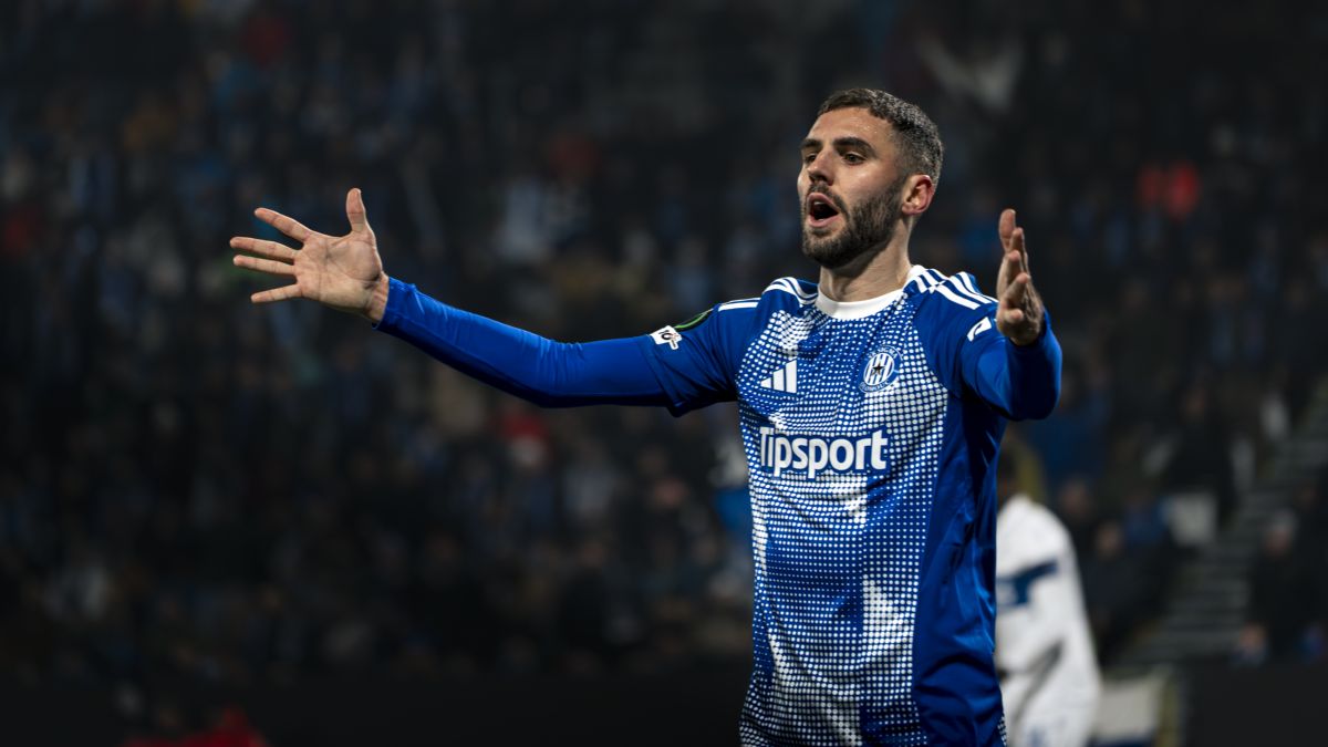 Smál se, když na něj fanoušci Sigmy pískali. Věřím, že jim přivezeme postup, řekl Šturm